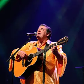 Luan Pereira se apresenta em Sumaré